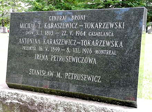 Grób Tokarzewskich i Petrusewiczów